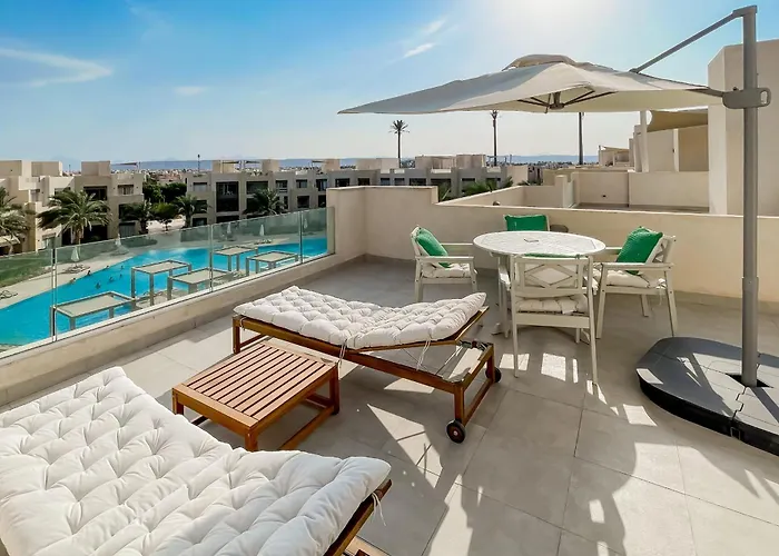 Chilled & Serene 1Bdr Mangroovy Pool & Sea View